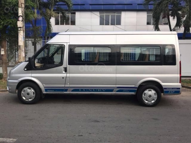 Cần bán gấp Ford Transit MT sản xuất năm 2015, màu bạc 0