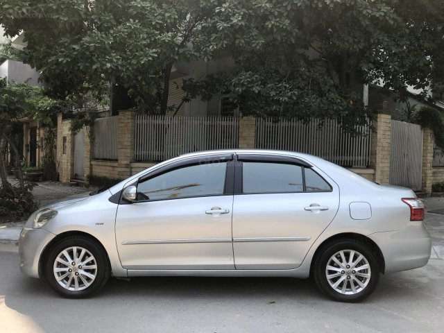 Bán Toyota Vios E đời 2010, màu bạc phom mới0