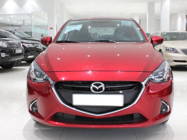 Bán Mazda 2 Hatchbach 2019, màu đỏ, xe nhập, mới đi 3000 km0