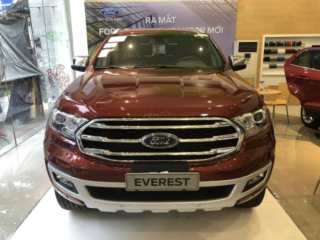 Cần bán Ford Everest Titanium 4x2 mới 2019 giảm giá sâu tặng phụ kiện chính hãng lên đến 70tr