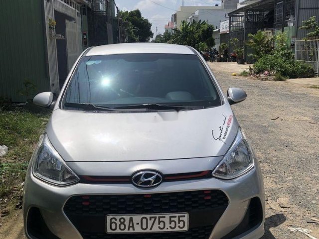 Cần bán lại xe Hyundai Grand i10 đời 2017, màu bạc, giá chỉ 280 triệu