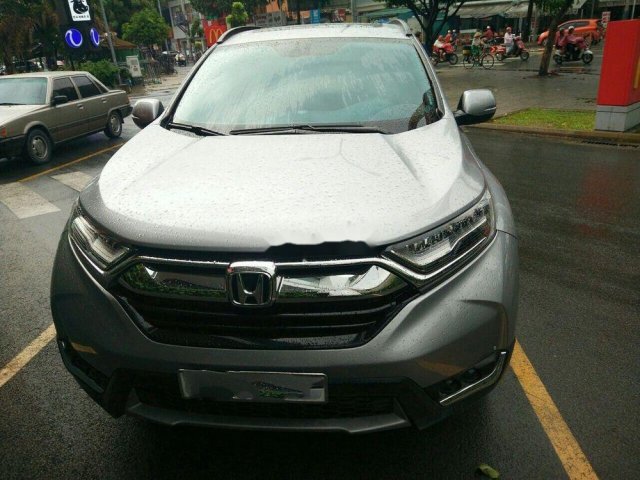 Cần bán Honda CR V đời 2019, màu bạc, nhập khẩu0