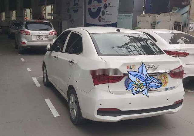 Cần bán gấp Hyundai Grand i10 MT đời 2018, màu trắng chính chủ