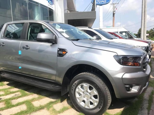 Ford Ranger XLS AT năm 2019- tặng 2% thuế trước bạ, xe có sẵn giao ngay, đủ màu0