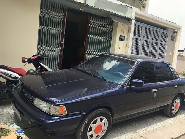 Bán Toyota Camry sản xuất 1988, màu xanh lam, nhập khẩu 