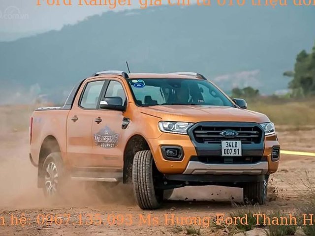 Bán Ford Ranger Wildtrak 2.0L 4x4 AT sản xuất 2019, màu vàng, xe nhập 