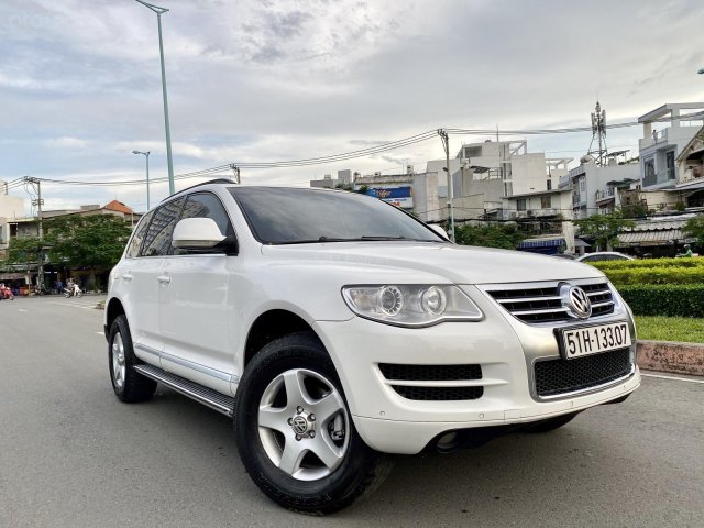 Cần bán gấp Volkswagen Touareg năm 2009, màu trắng, nhập khẩu0