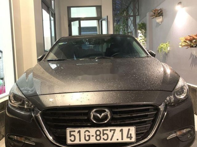 Cần bán Mazda 3 đời 2018, màu xám, xe nhập, xe gia đình 