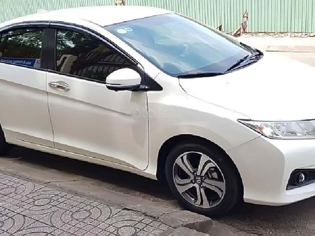 Cần bán Honda City 1.5 AT đời 2016, màu trắng, số tự động 0