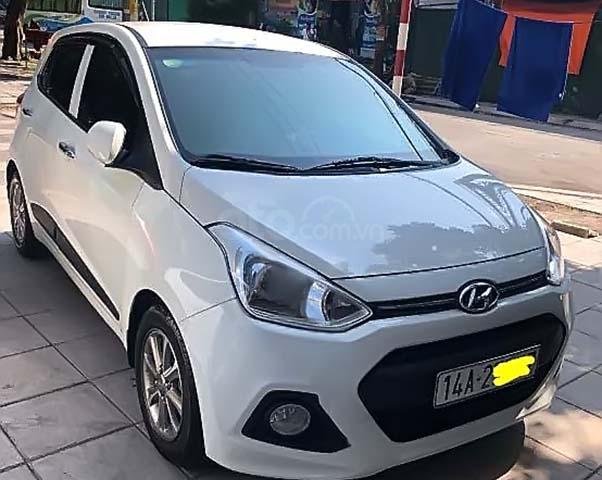 Cần bán gấp Hyundai Grand i10 sản xuất năm 2015, màu trắng, nhập khẩu nguyên chiếc  