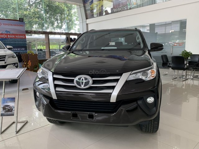 Bán xe Toyota Fortuner 2.4 số sàn, máy dầu, sản xuất năm 2019 - giá thanh lý0