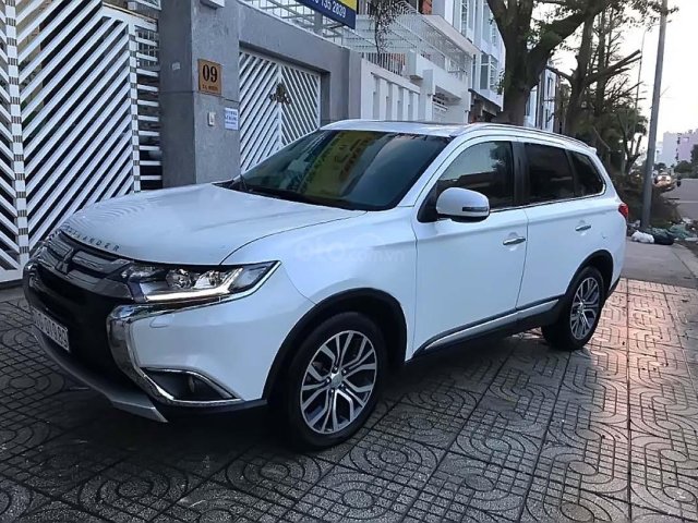 Bán Mitsubishi Outlander năm 2018, màu trắng, nhập khẩu nguyên chiếc số tự động