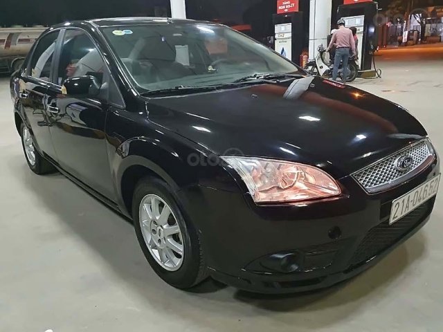 Cần bán xe Ford Focus 1.8 MT sản xuất năm 2008, màu đen 0