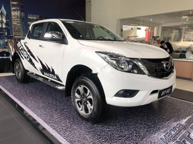 Cần bán Mazda BT 50 năm 2019, màu trắng