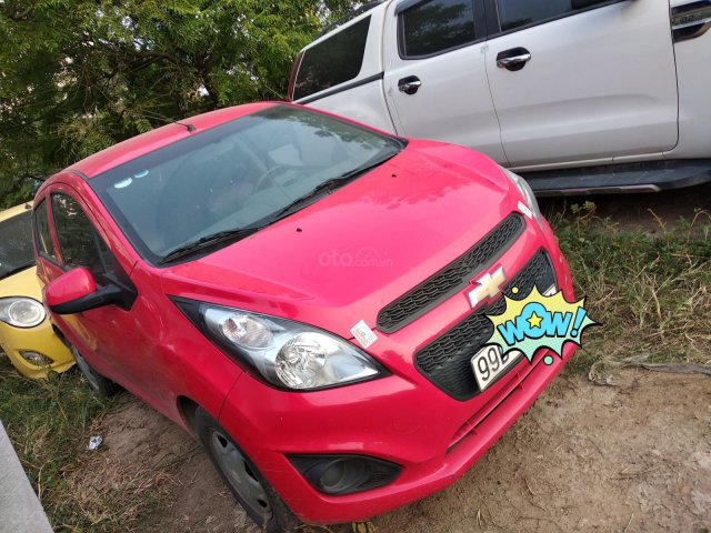 Cần bán xe Chevrolet Spark Van sản xuất 2017, màu đỏ