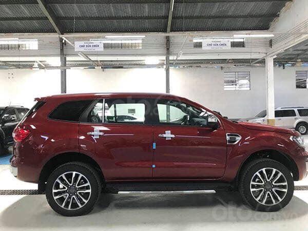 Bán xe Ford Everest Titanium 4x4 10AT