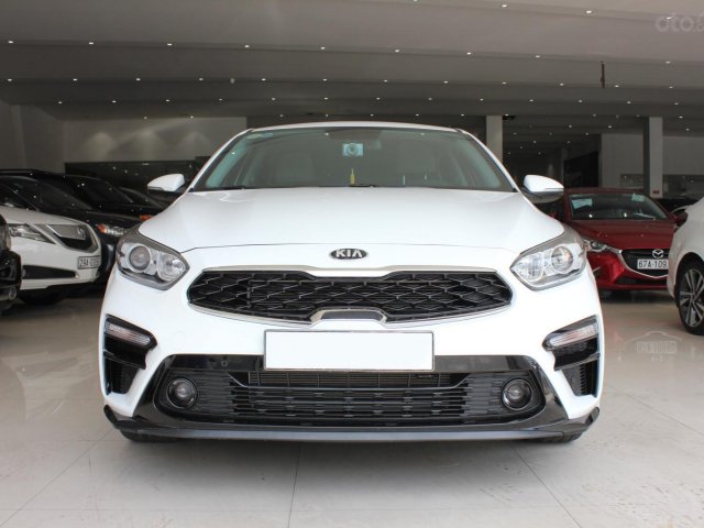 Cần bán Kia Cerato Deluxe 1.6AT SX 2019, màu trắng, giá 650tr
0