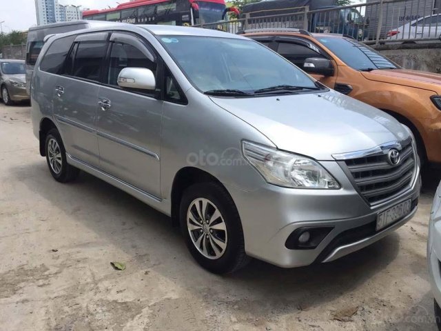 Bán Toyota Innova đời 2016, màu bạc, số sàn0