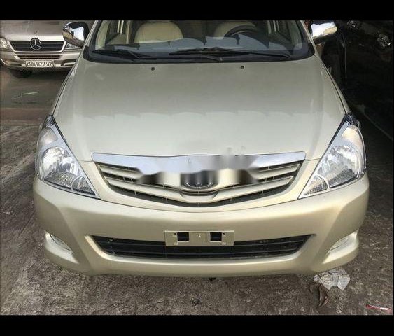 Bán xe Toyota Innova đời 2010, giá tốt0