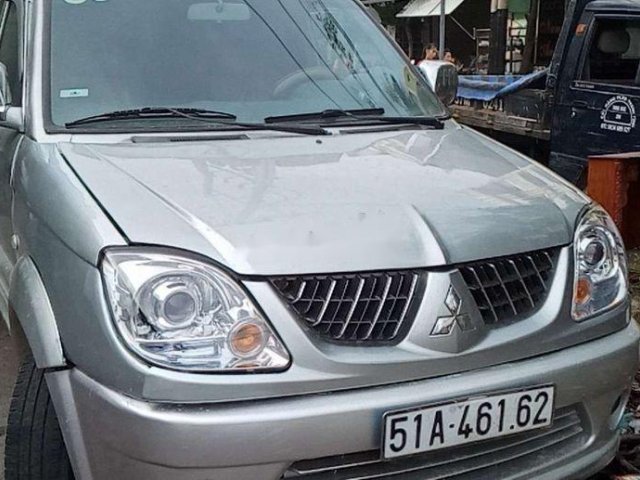 Cần bán xe Mitsubishi Jolie MT đời 2004, màu bạc, nhập khẩu