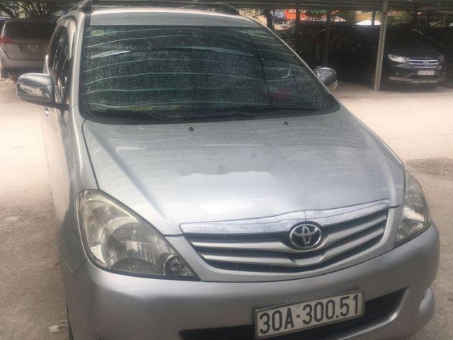 Bán xe Toyota Innova đời 2008, màu bạc, giá tốt0