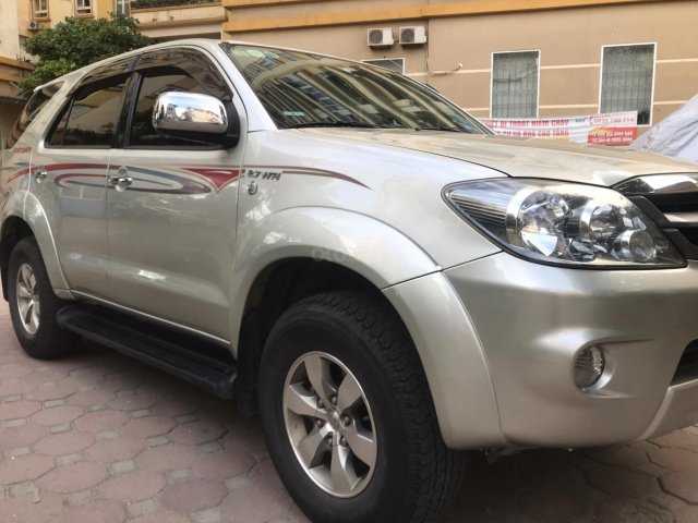 Bán xe Toyota Fortuner nhập, 2008, màu bạc, chính chủ