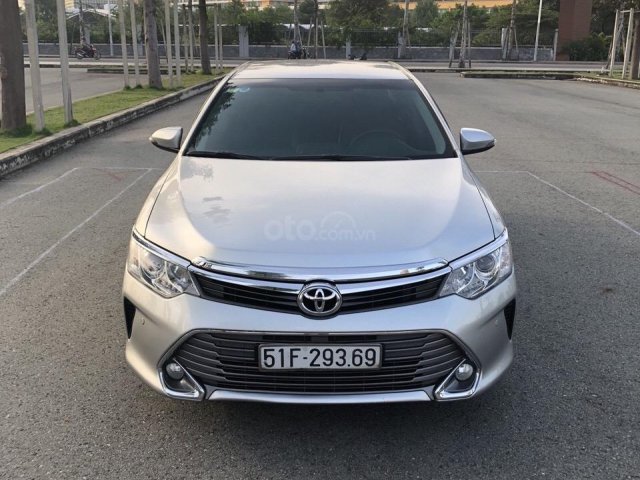 Bán Toyota Camry 2.5Q năm 2015, màu bạc, biển Sài Gòn, xe cũ chính hãng0