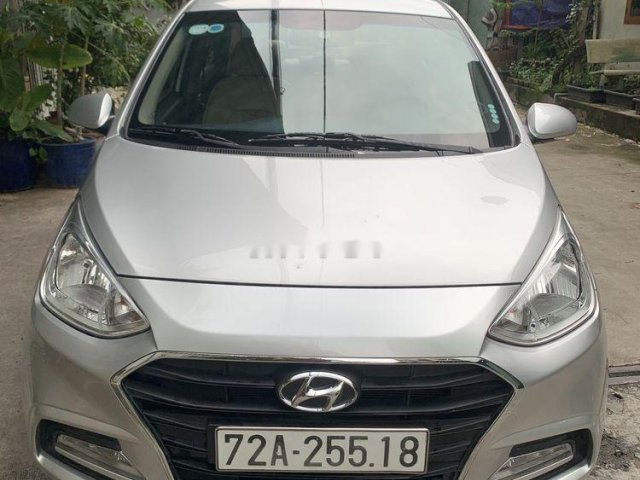 Bán Hyundai Grand i10 1.2MT năm 2018, màu bạc số sàn0