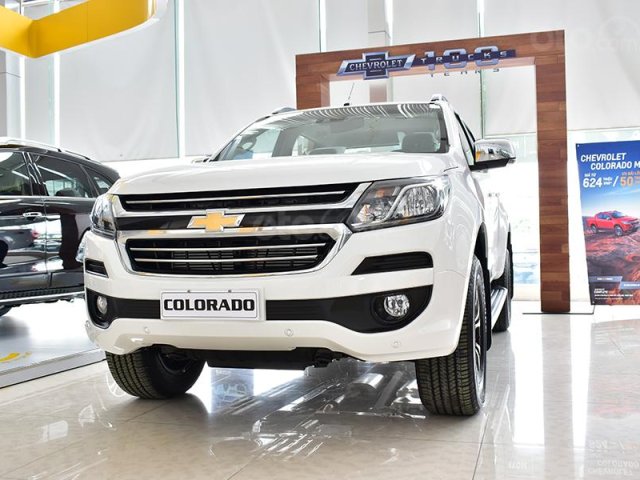 Chevrolet Colorado mua trả góp chỉ từ 180 triệu, hỗ trợ vay 80%, lãi suất 0%/6 tháng