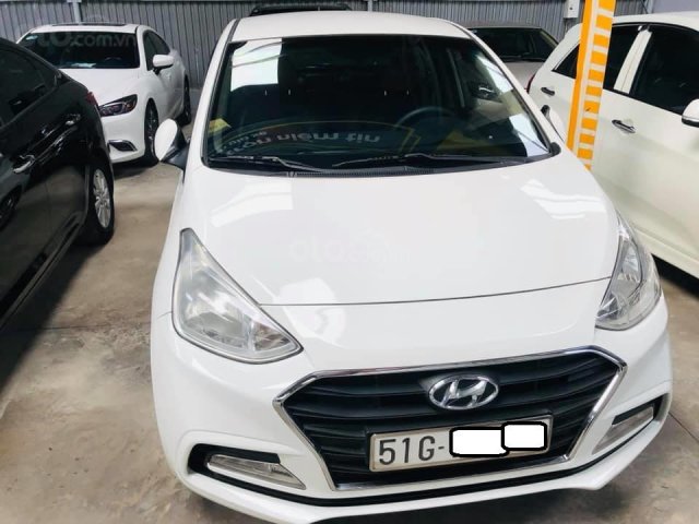 Bán Hyundai Grand i10 gia đình sản xuất 2017, biển số SG, số sàn 1.2, bản đủ, màu trắng, 376tr0