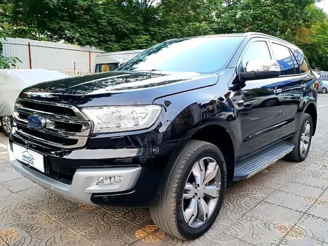 Bán Ford Everest 2.2 Titanium 2016, màu đen, xe nhập 0