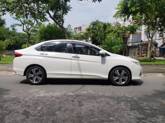 Bán ô tô Honda City đời 2016, màu trắng, xe gia đình sử dụng, giá chỉ 450 triệu đồng0