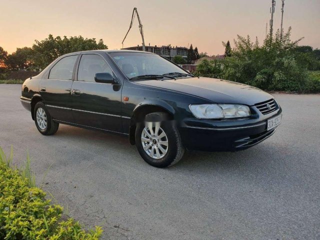 Cần bán Toyota Camry đời 1998, xe nhập