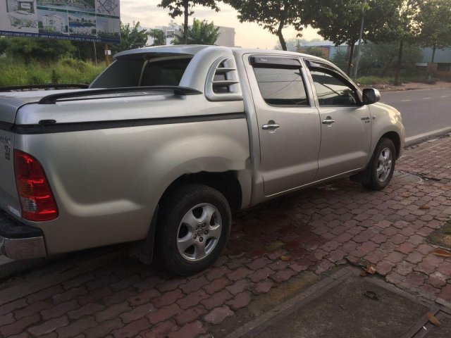 Xe Toyota Hilux MT năm 2011, màu bạc, nhập khẩu ít sử dụng0