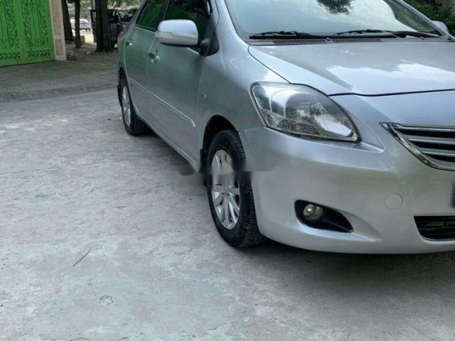 Bán Toyota Vios sản xuất 2011, màu bạc số sàn, 255 triệu