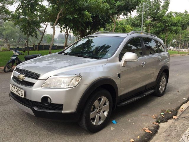 Cần bán xe Chevrolet Captiva AT đời 2007, màu bạc như mới, giá chỉ 275 triệu