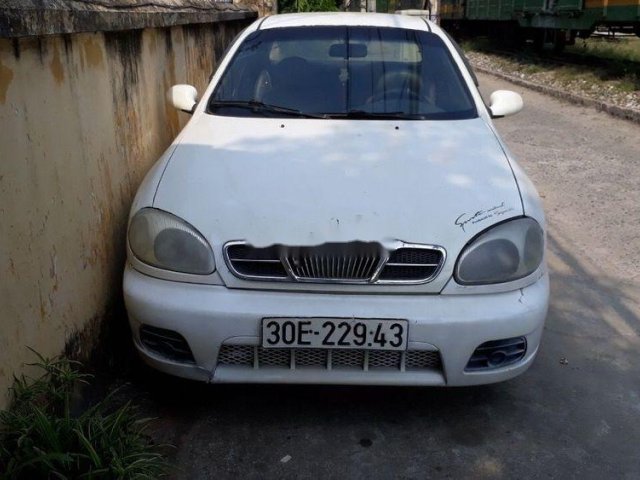 Cần bán Daewoo Lanos năm 2001, màu trắng, nhập khẩu nguyên chiếc0