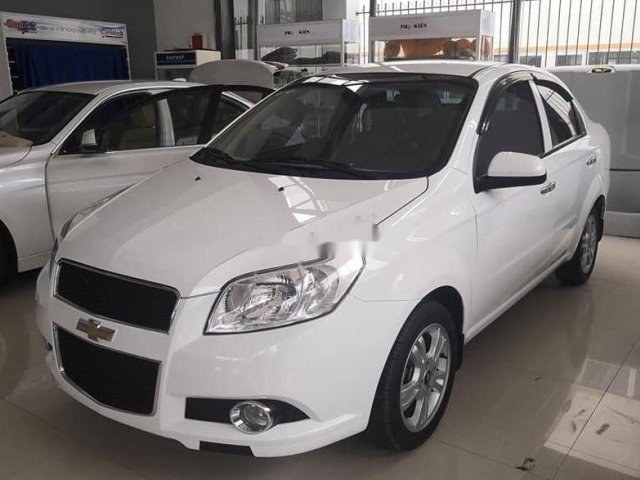 Cần bán xe Chevrolet Aveo 2018, màu trắng, nhập khẩu nguyên chiếc0