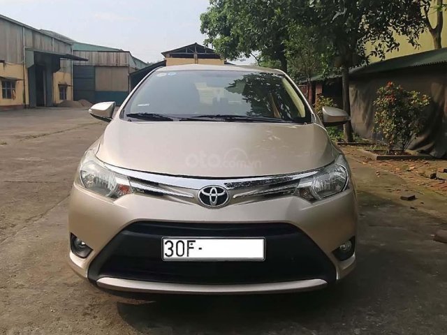 Bán Toyota Vios 1.5E đời 2015, màu vàng, chính chủ, giá 376tr0