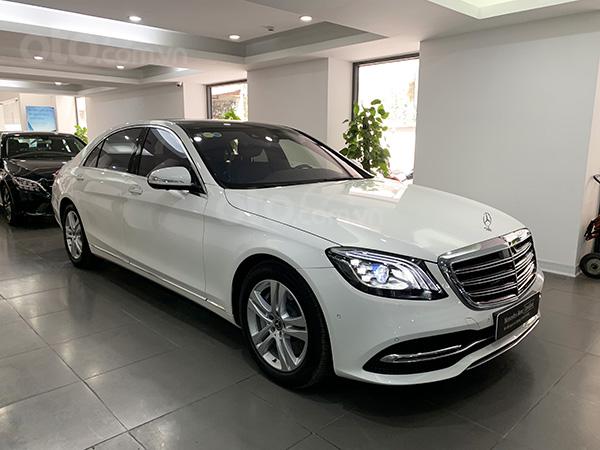 Chính hãng Mercedes-Benz bán xe S450L model 2019 màu trắng, chạy 8800 km đẹp như mới0