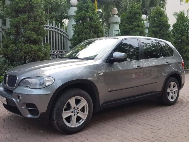 Cần bán lại xe BMW X5 đời 2011, màu xám, nhập khẩu nguyên chiếc0