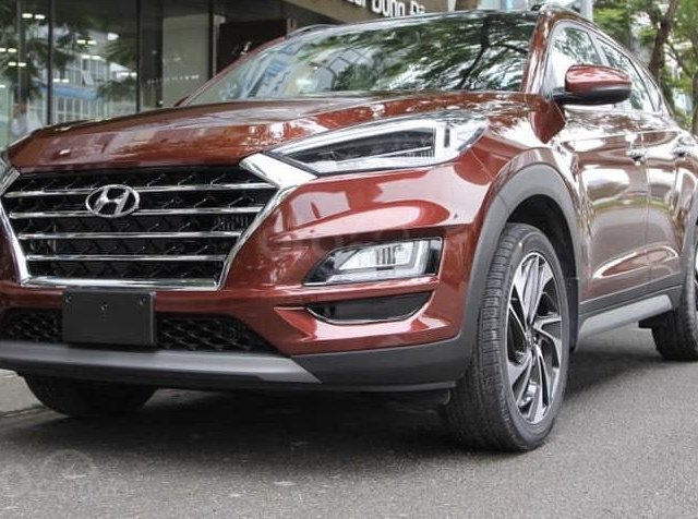 Hyundai Tucson 2019, tặng gói PK 15tr, hỗ trợ vay lãi suất thấp, xe đủ màu giao ngay. LH0901078111 để ép giá0