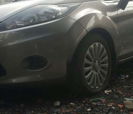 Cần bán Ford Fiesta đời 2011, nhập khẩu nguyên chiếc, xe gia đình