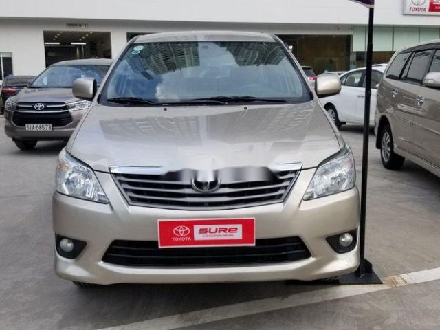 Bán xe Toyota Innova 2.0G AT sản xuất 2012, số tự động