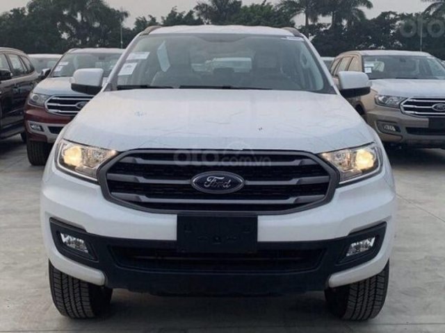 Ford Everest Ambiente 4x2 MT 2019 mới 100% đủ màu giao ngay giá cực sốc0