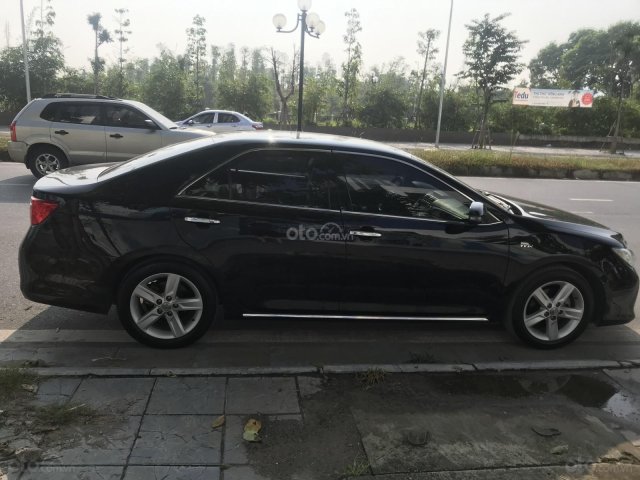 Cần bán Toyota Camry 2.5Q sx 2014, màu đen, chính chủ0