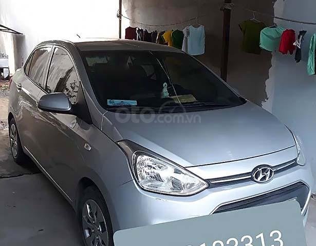 Bán ô tô Hyundai Grand i10 năm sản xuất 2017, màu bạc, xe nhập