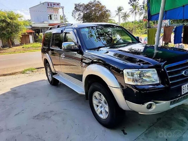 Bán xe Ford Everest đời 2009, màu đen chính chủ