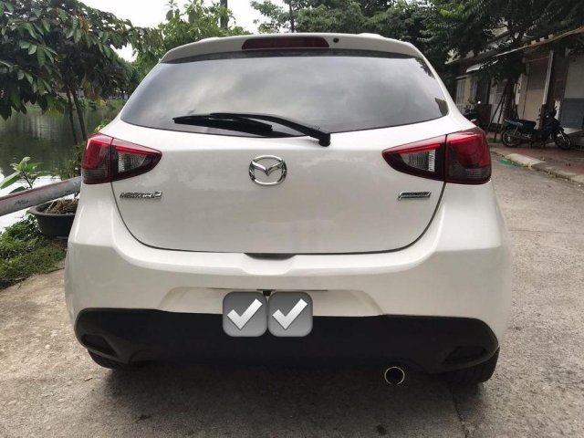 Bán Mazda 2 đời 2016, màu trắng0