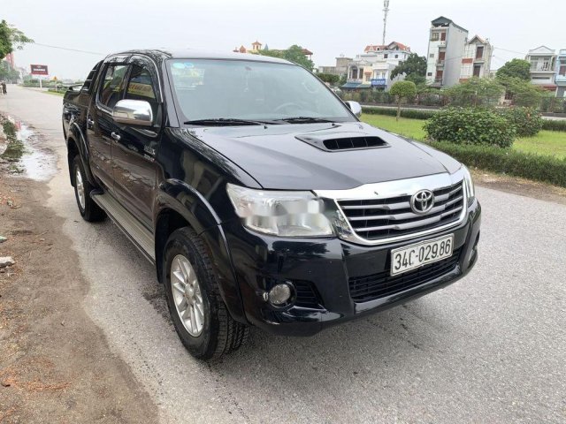 Bán ô tô Toyota Hilux 3.0MT đời 2012, màu đen, nhập khẩu nguyên chiếc  